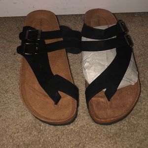 Size 10W sandals